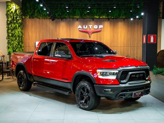 RAM 1500 5.7 V8 GASOLINA REBEL CD 4X4 AUTOMÁTICO